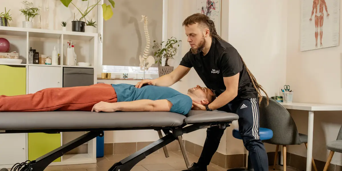 Fizjoterapeuta oraz technik masażysta